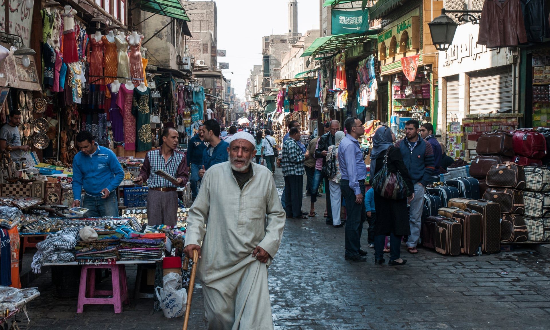 «حبسوني وأخذوا كليتي».. كيف ساعدت قوانين الهجرة الأوروبية تجارة الأعضاء بمصر على الازدهار؟