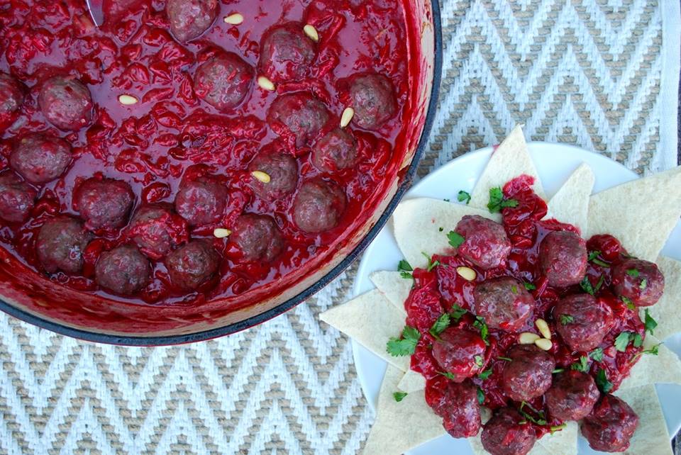 اللحمة بكرز حلبية