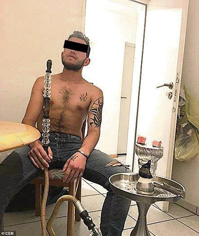 الشاب السوري المتهم بالاعتداء على فتاة ألمانية/DAILYMAIL