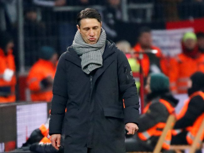 لست غوارديولا.. مدرب بايرن ميونيخ يمهد لضياع اللقب