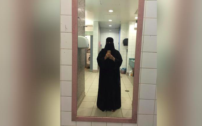 إحدى الأختان/ سوشال ميديا