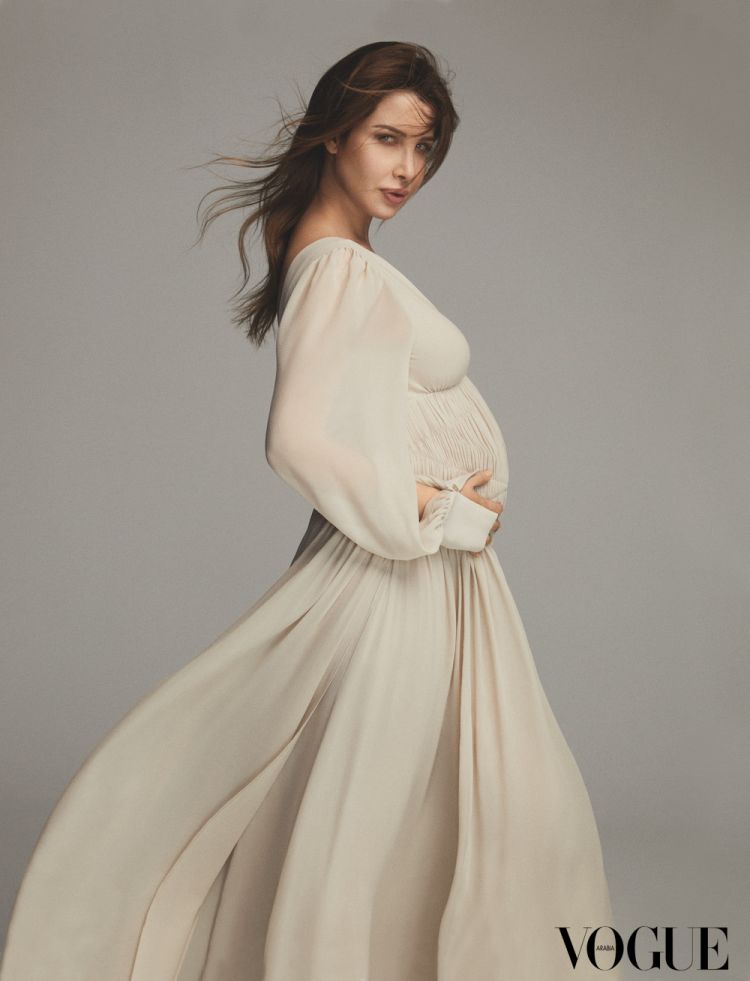 نانسي عجرم تنشر أول صورة لمولودتها الثالثة