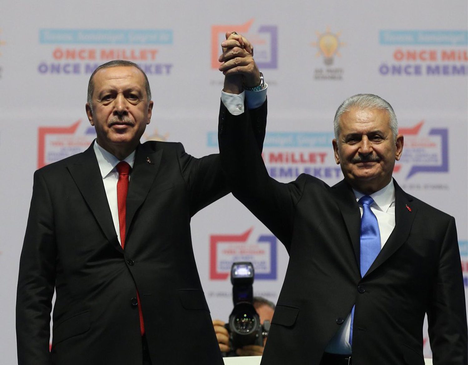 معركة «المحليّات» المصيرية.. يلدرم يتخلى عن البرلمان لأجل البلدية.. فما وراء اختيار أردوغان له؟