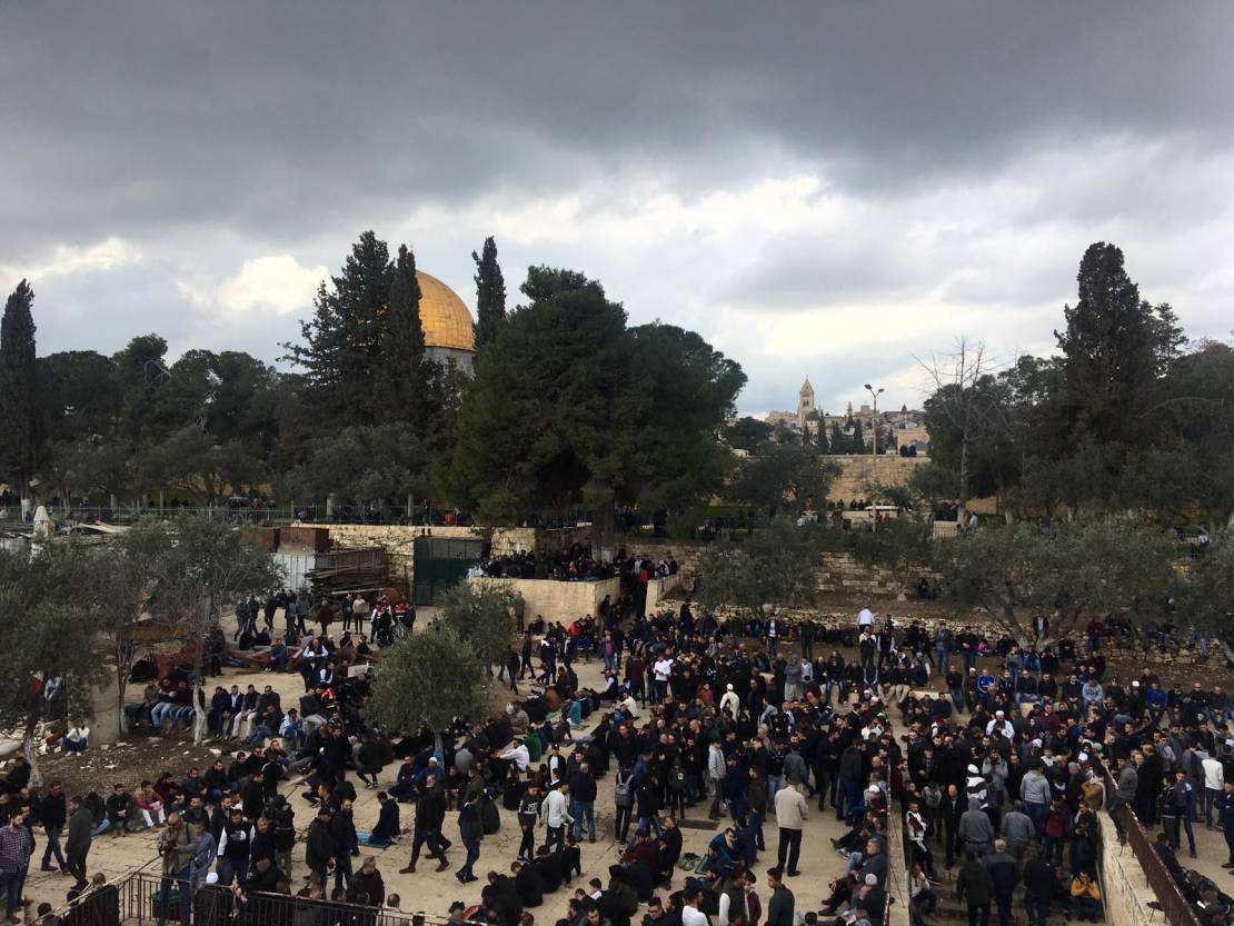 لأول مرة منذ 16 سنة.. المقدسيون يدخلون مُصلى الرحمة بالمسجد الأقصى منذ ساعات الفجر الأولى