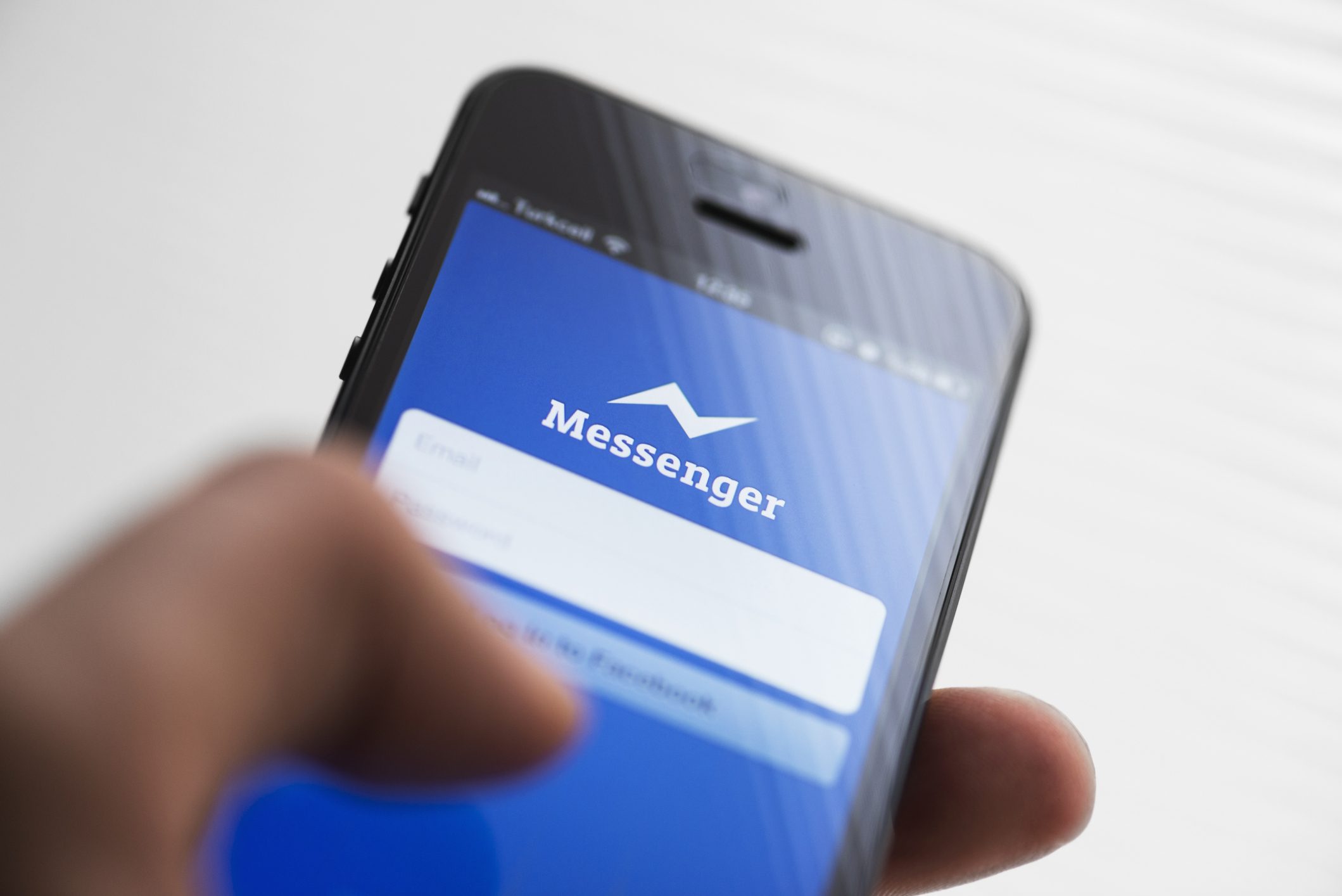 تطبيق فيسبوك ماسنجر سيسمح أخيراً بحذف الرسائل / istock