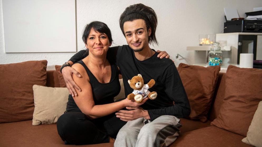 ألمانية وقعت في حب لاجئ تونسي