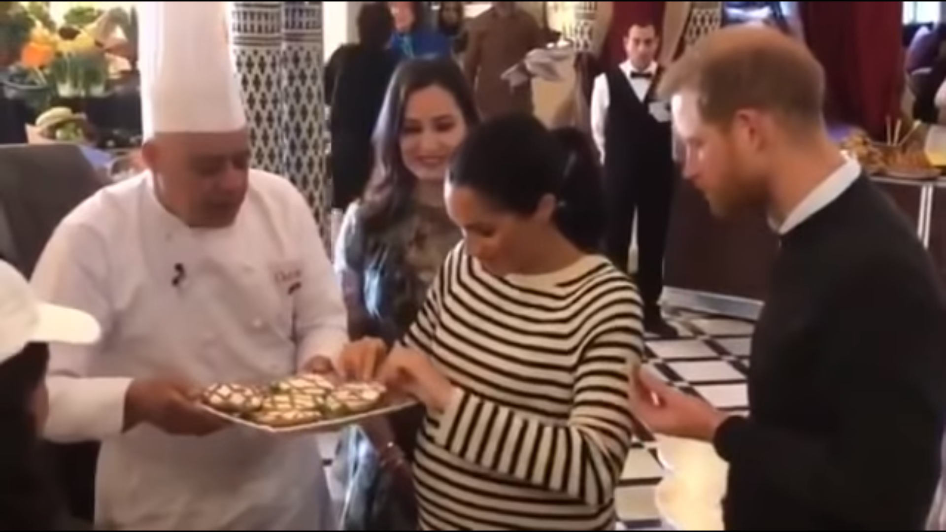 الطعام المغربي أعجب ميغان ماركل/لقطة فيديو