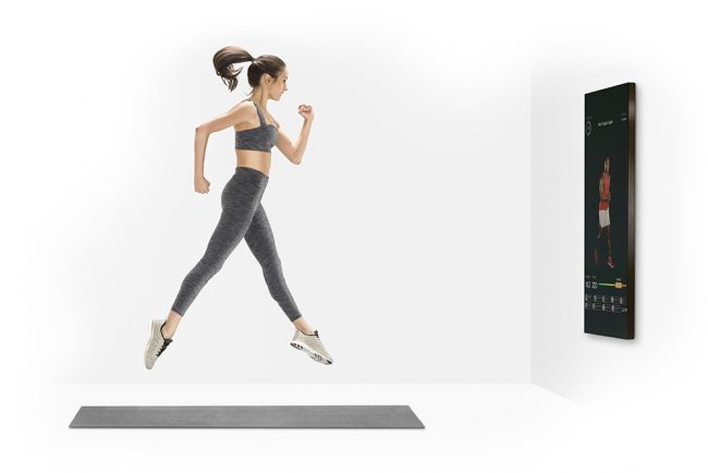 مرآة ذكية بدل صالة الجيم وسماعات للترجمة الفورية.. اختراعات وأجهزة سوف تغزو عالمنا في 2019