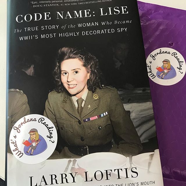 استقالة مذيعة جزائرية بعد قراءتها خطاب بوتفليقة على الهواء مباشرة