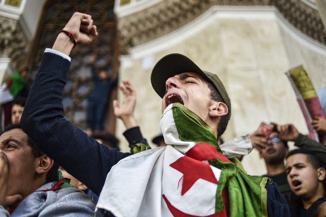 10 أمور تميز بها حراك الجزائر عن باقي الشعوب العربية