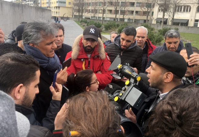 رشيد نكاز لم يتصل بالهاتف، بل سافر إلى سويسرا لزيارة بوتفليقة.. وصحف سويسرية: سبَّب توتراً أمام المستشفى الجامعي بجنيف