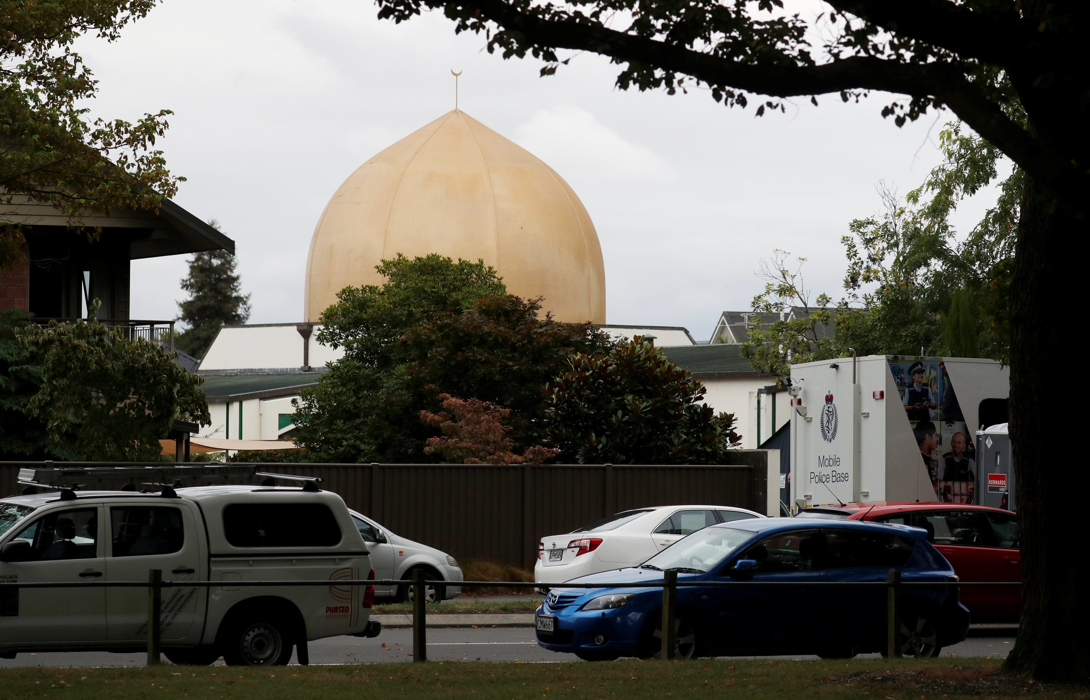 لماذا يعتبر فيسبوك المتهم الأول في مجزرة المسجدين بنيوزيلندا؟