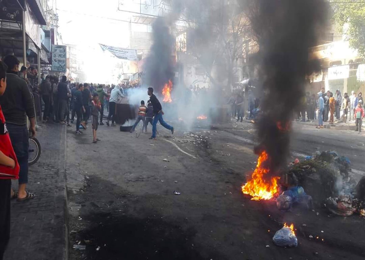 احتجاجات غزة.. هل استغلت السلطة وإسرائيل الأوضاع الاقتصادية لدفع الناس للثورة على «حماس»؟