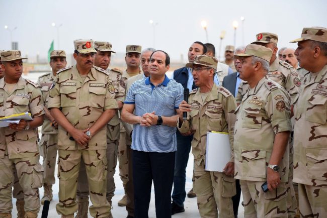 مشاريع السيسي الاقتصادية.. كيف جعلت مصر قطاراً مسرعاً على وشك الاصطدام؟!