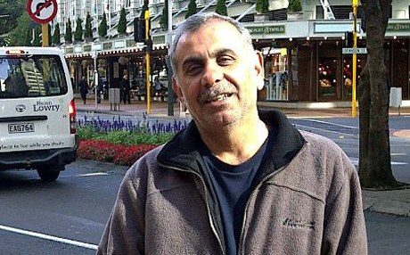 قصة العراقي «البطل الذي أنقذ أبناءه من هجوم نيوزيلندا