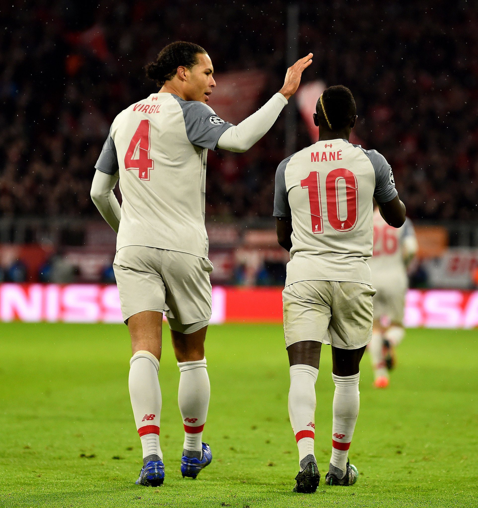 قضيا على ميزة الألمان..ثنائي ليفربول يتعملق بأرقام قياسية في الفوز على البايرن