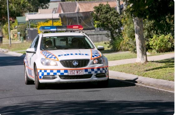 أسترالي جديد يتوجه بسيارته إلى مسجد ويطلق كلمات مسيئة