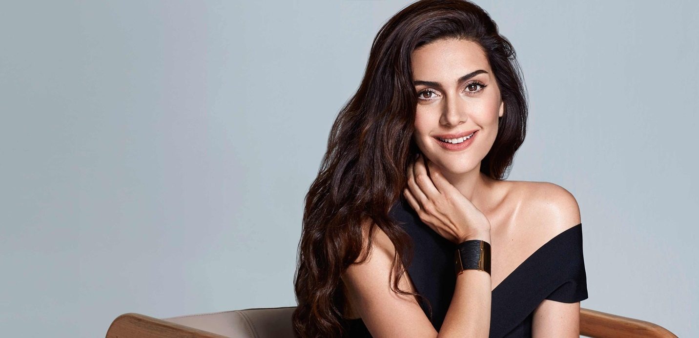 بيرغوزار كوريل تقرر اعتزال الدراما التركية بعد 15 عاماً