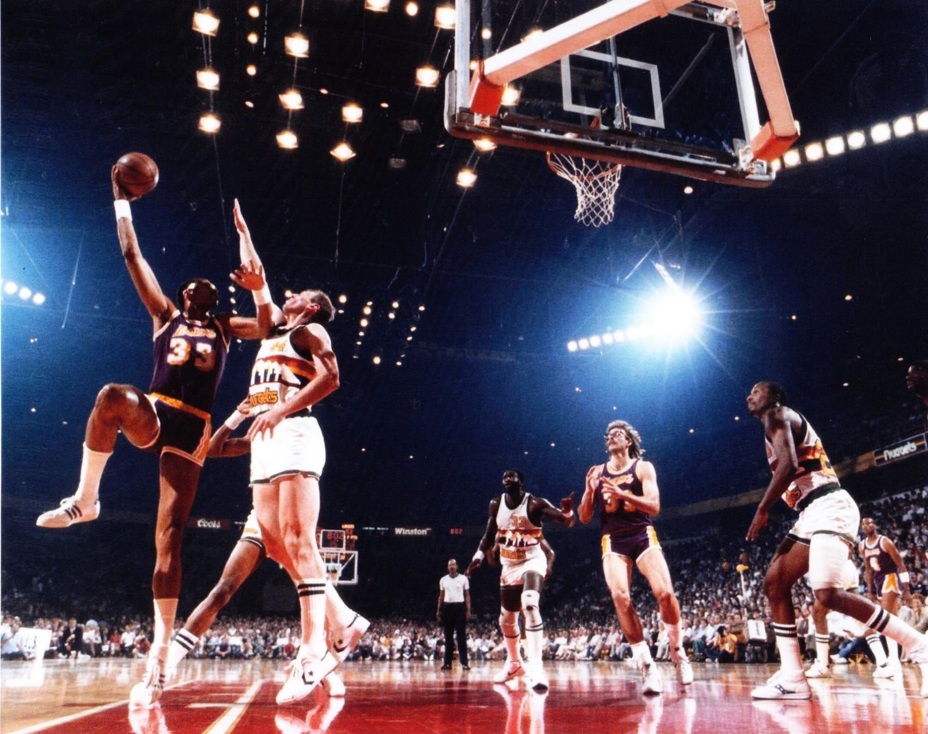 كريم عبد الجبار أفضل لاعب في تاريخ دوري كرة السلة الأمريكية للمحترفين