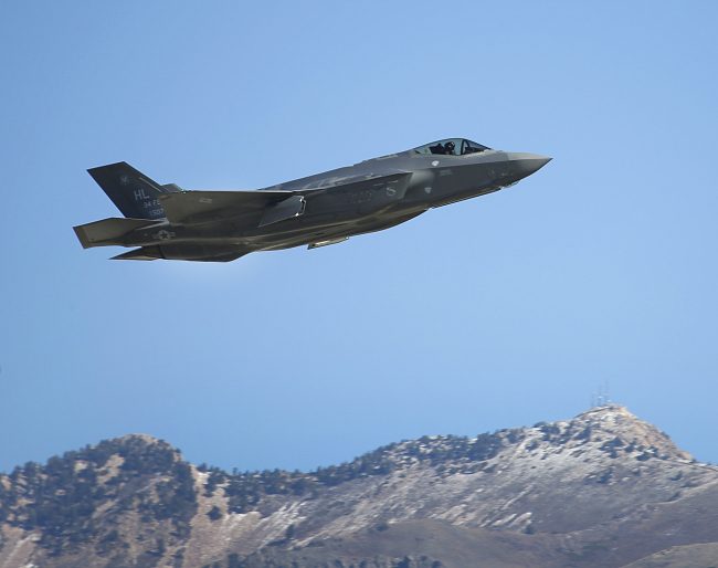انسوا أمر طائرات F-35 الأمريكية.. هل تبيع إسرائيل أسلحة أخرى للمطبّعين معها؟