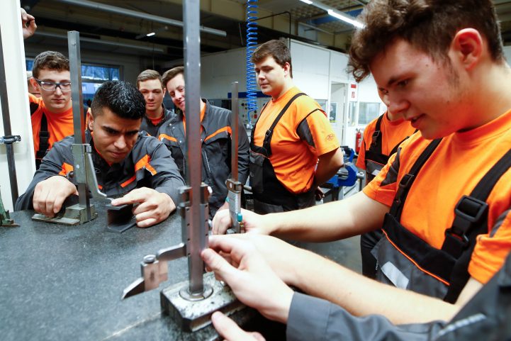 المسؤول الألماني وضع شرط الاندماج التام لمنح الجنسية/ رويترز