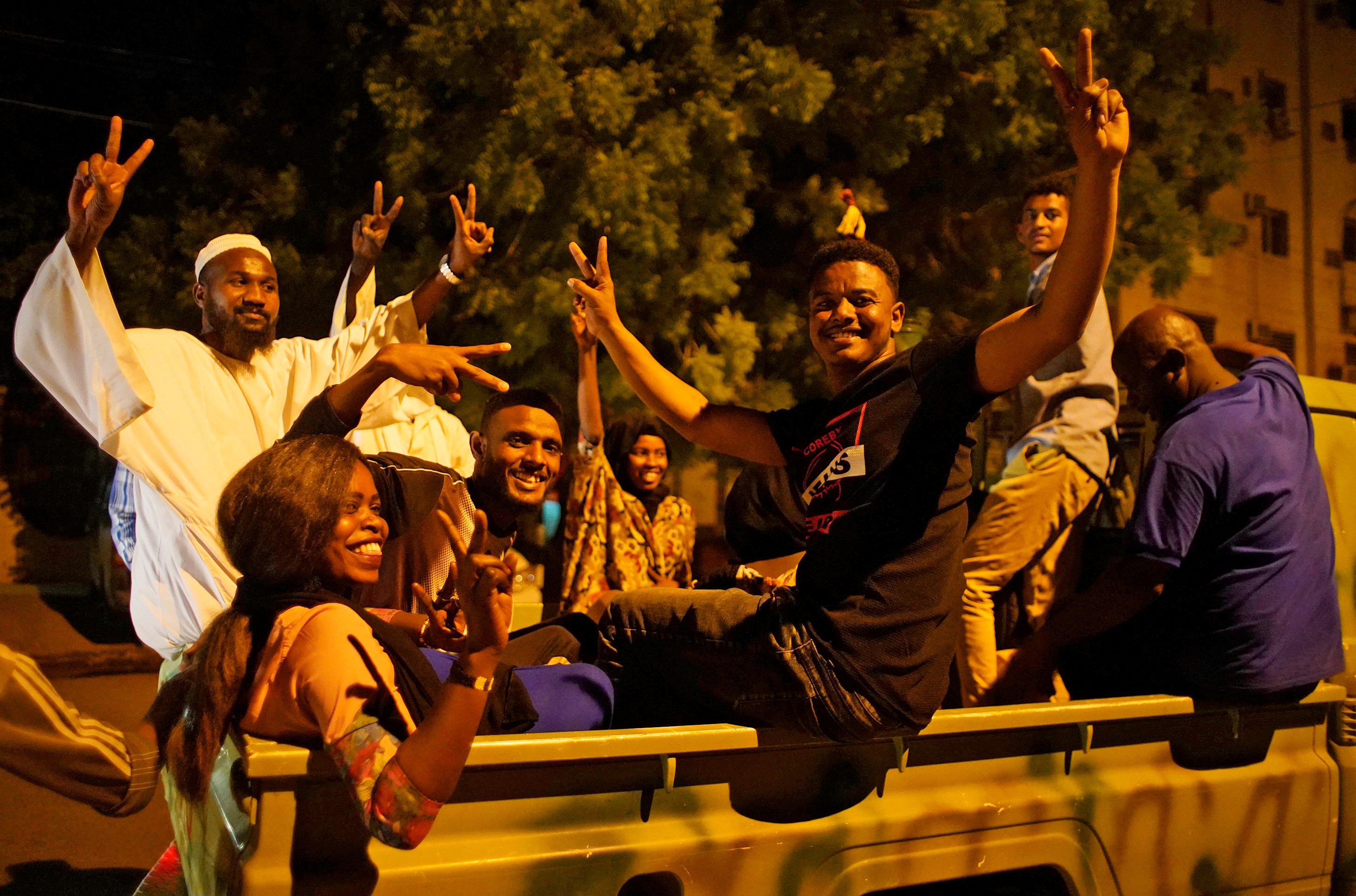 «المجلس العسكري» السوداني يُطالب القوى السياسية بترشيح «مستقل» لرئاسة الوزراء