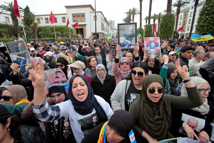 وقضت المحكمة بسجن 35 ناشطاً آخرين فترات تتراوح بين عامين و15 عاماً، وحُكم على شخصٍ واحدٍ بالسجن عاماً واحداً مع إيقاف التنفيذ.