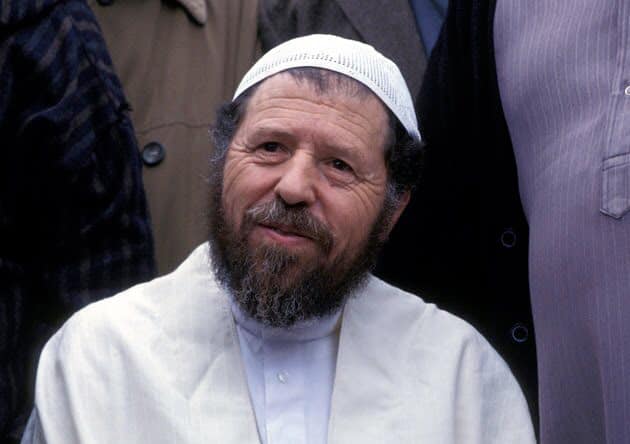 وفاة عباسي مدني بعد 15 عاماً من النفي الاختياري خارج الجزائر