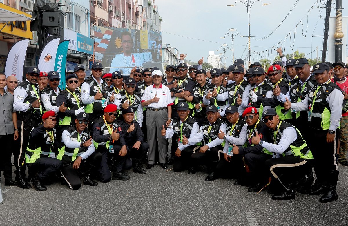 درّاج إيطالي فاز وذهب اللقب لأستراليا.. 50 ثانية تحكُم الوجهة النهائية لطواف لنكاوي