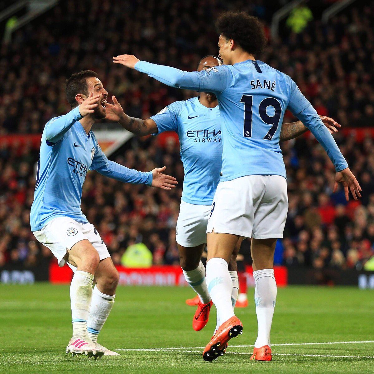 مانشستر زرقاء.. ملامح وأرقام مميزة من فوز السيتي على يونايتد في الديربي