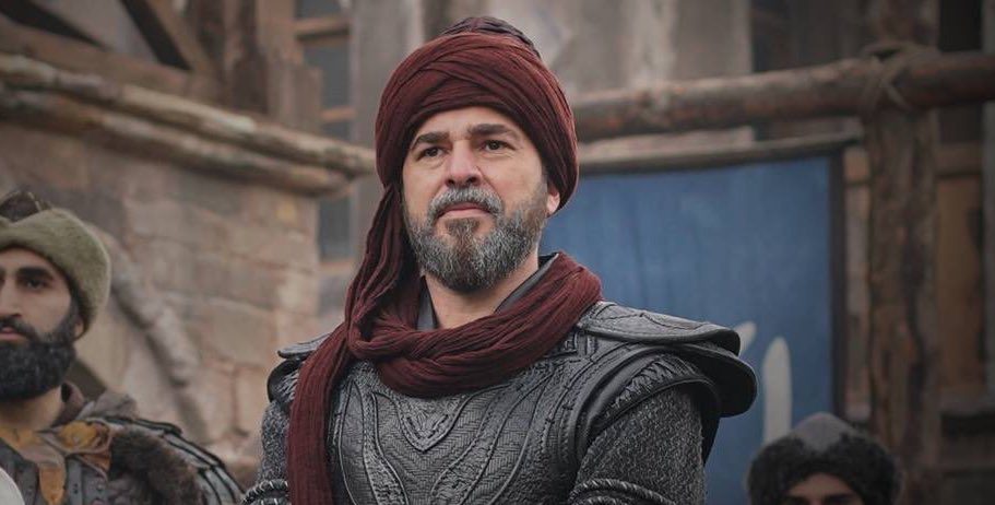 يزور الفنان التركي دوزياطان، الكويت لحضور حفل دعائي، حيث شارك في حفل إطلاق عطر يحمل اسمه