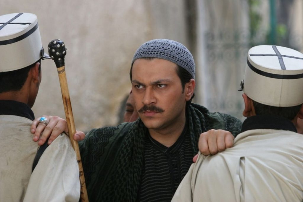 العكيد معتز يعيش قصة حب جديدة.. أحداث مشوقة تنتظر متابعي باب الحارة الجزء العاشر