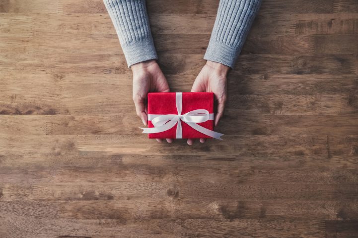 iStock \ كافئ نفسك بشيء تحبه كلما اقتربت خطوة 