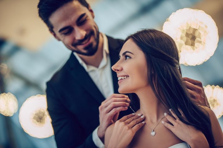 iStock/ تحتاج أي امرأة أن ترى أنك تُقدِّر حياتك الخاصة وتسعى وراء ما تريد.