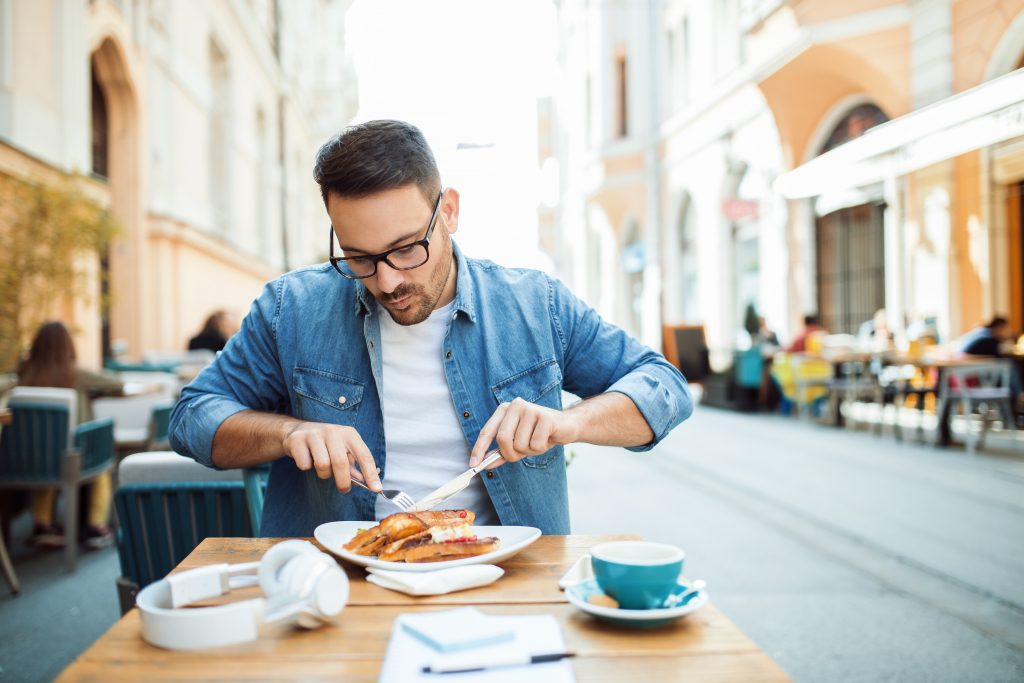 آداب الطعام الغريبة