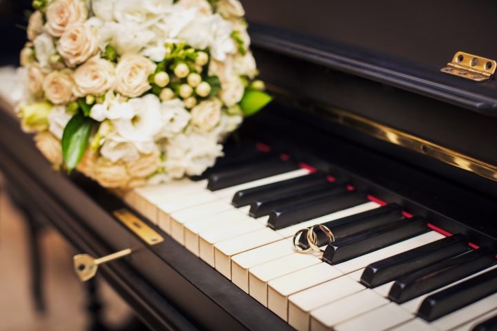 iStock \  تعتمد حفلات الزفاف على الموسيقى وهذا شيءٌ معروف 