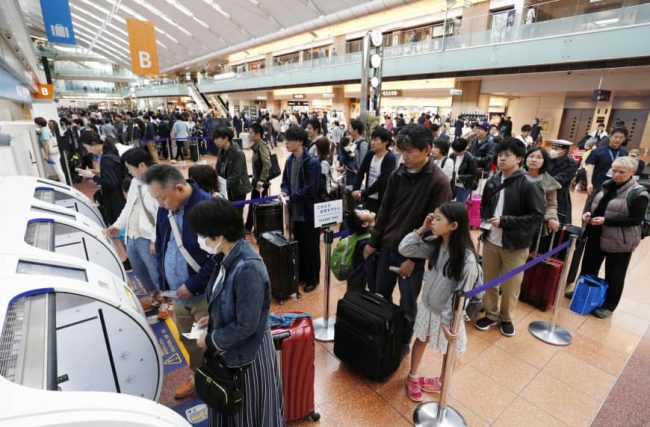 كيف تتعامل مطارات الدول العربية مع المسافرين؟ هذا ما يحدث في مصر والعراق والسودان ولبنان