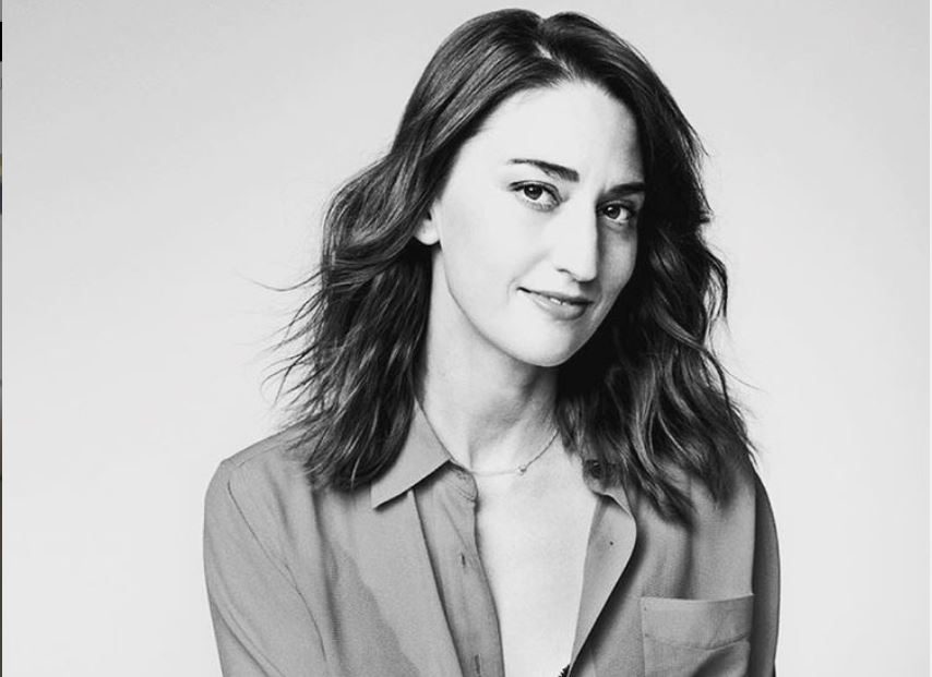 قالت "أفتقدهما. نعم، أكتب أغاني حب فيهما"