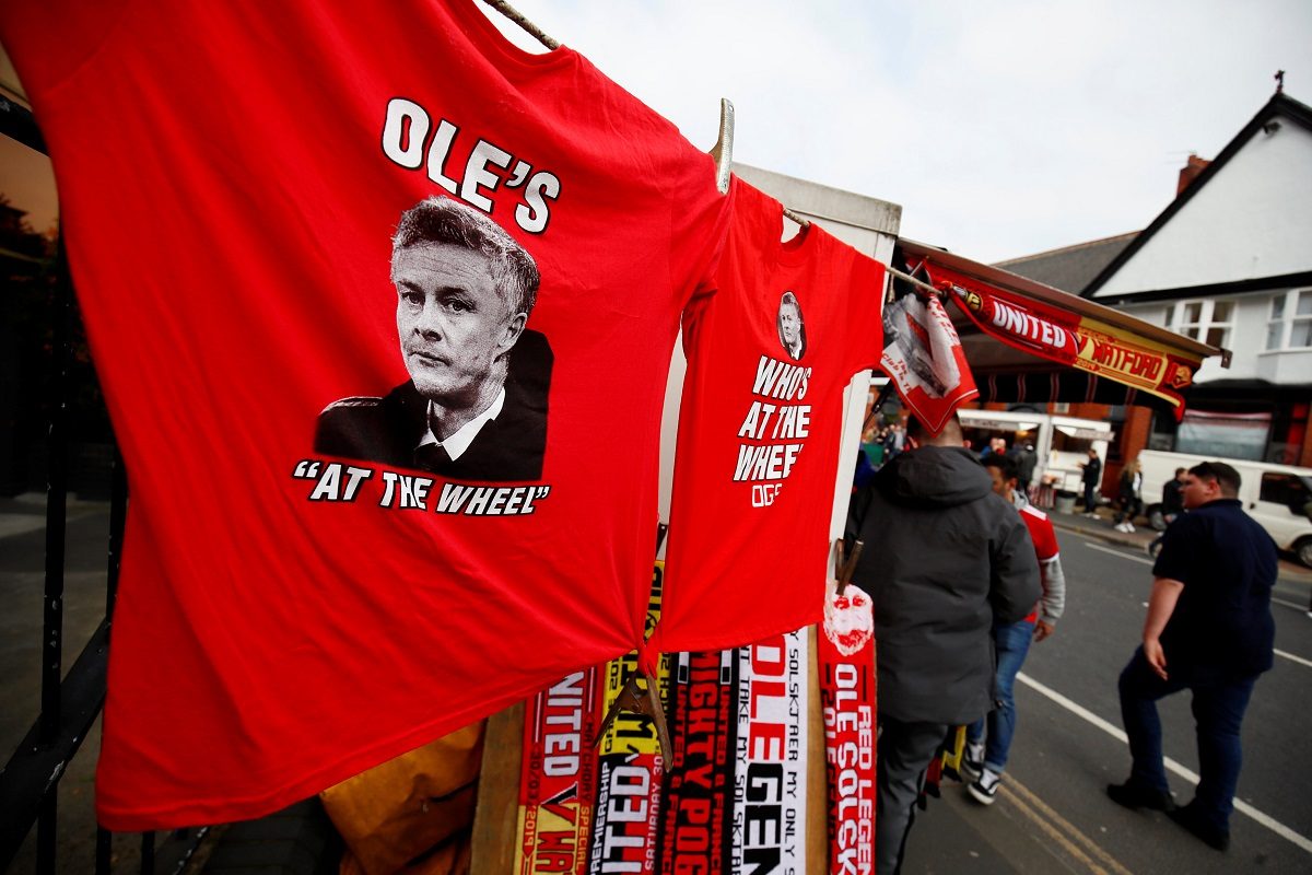 اليونايتد عاد للمنافسة نعم.. لكن خبراء الكرة الإنجليز غير معجبين بتكتيك سولسكاير