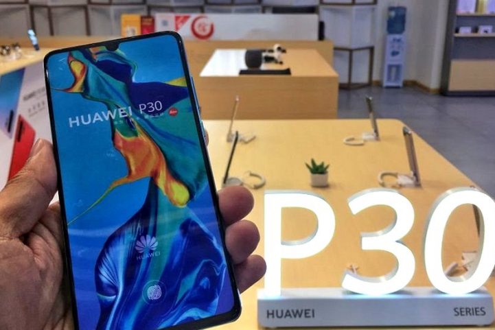 وعدت شركة Huawei بمواصلة تقديم تحديثات الأمان لهواتفها الذكية