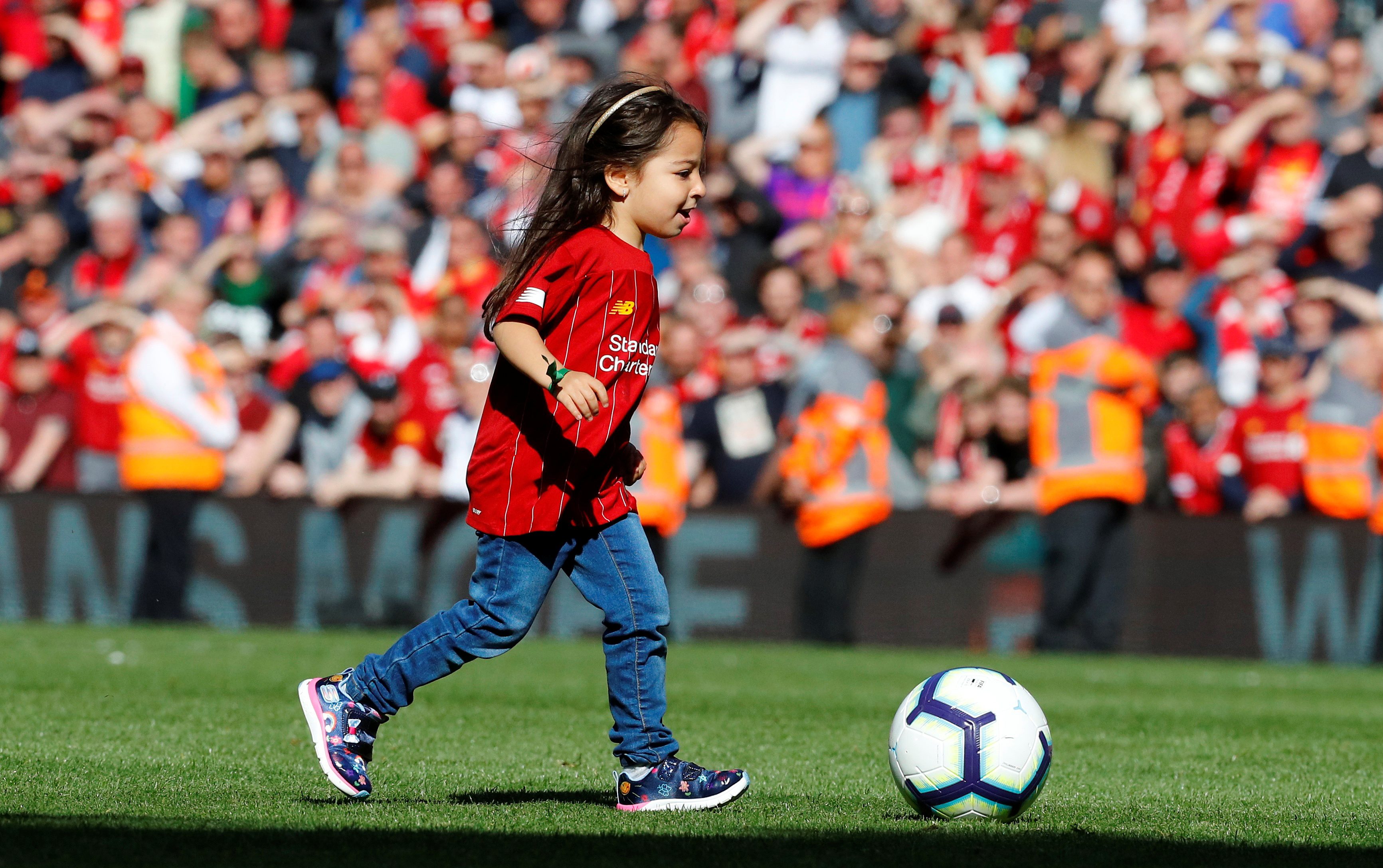 مكة محمد صلاح ليفربول الدوري الانجليزي الممتاز