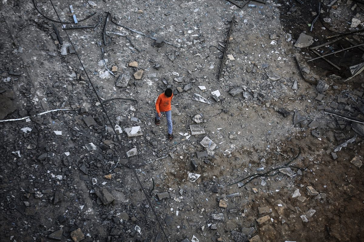 هكذا كان يستعد أهالي غزة لرمضان، وفي ساعات هُدمت الأبنية والمحال والأسواق.. صور من القطاع بعد القصف