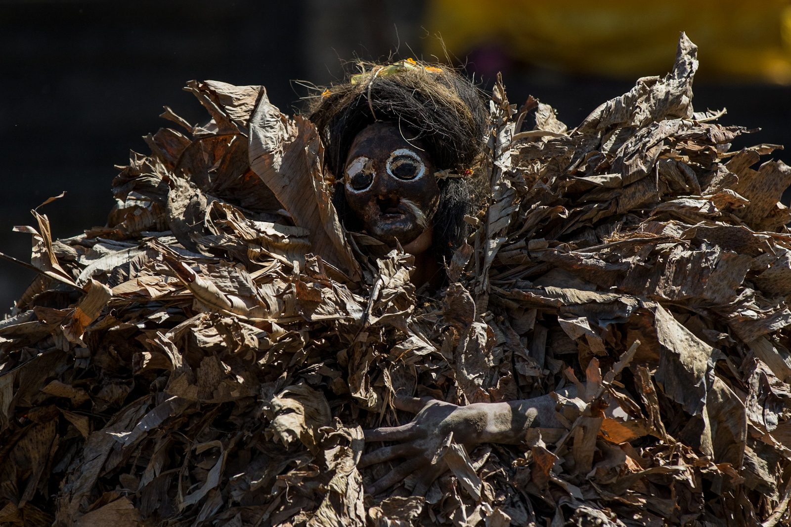 قرية ترونيان.. طقوس سريّة في دفن الموتى المتزوجين