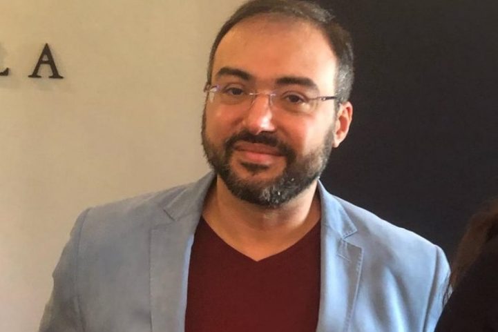  إياد البغدادي، كاتبٌ فلسطيني المولد نَشِط على تويتر/ مواقع التواصل الاجتماعي