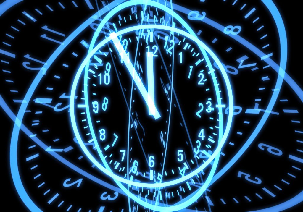 النحراف الومني يسببه كل جسم بالكون