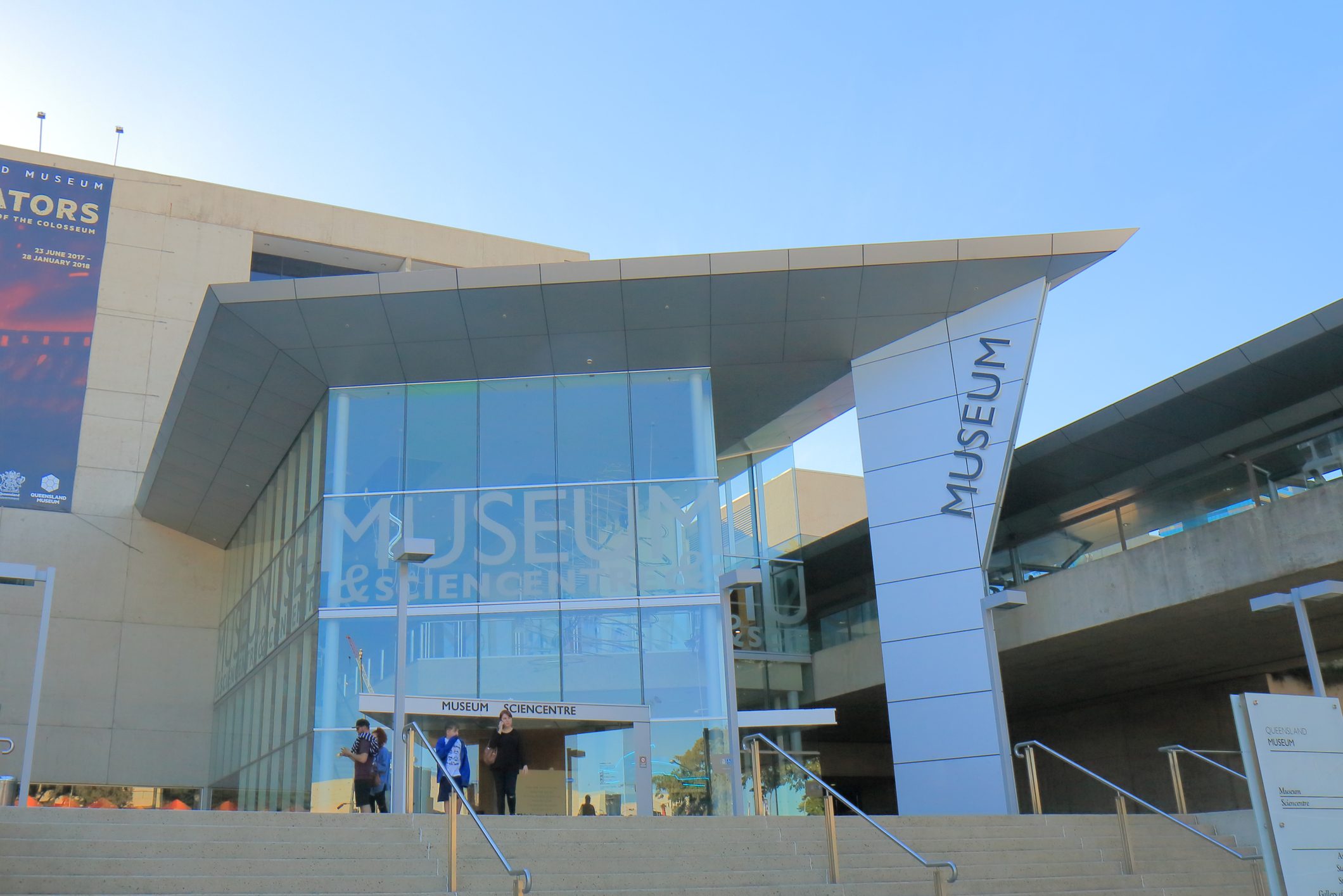 حصل عليها بالسرقة ونبش القبور.. أشهر متحف في أستراليا يدرس إعادة مقتنياته لأصحابها الأصليين