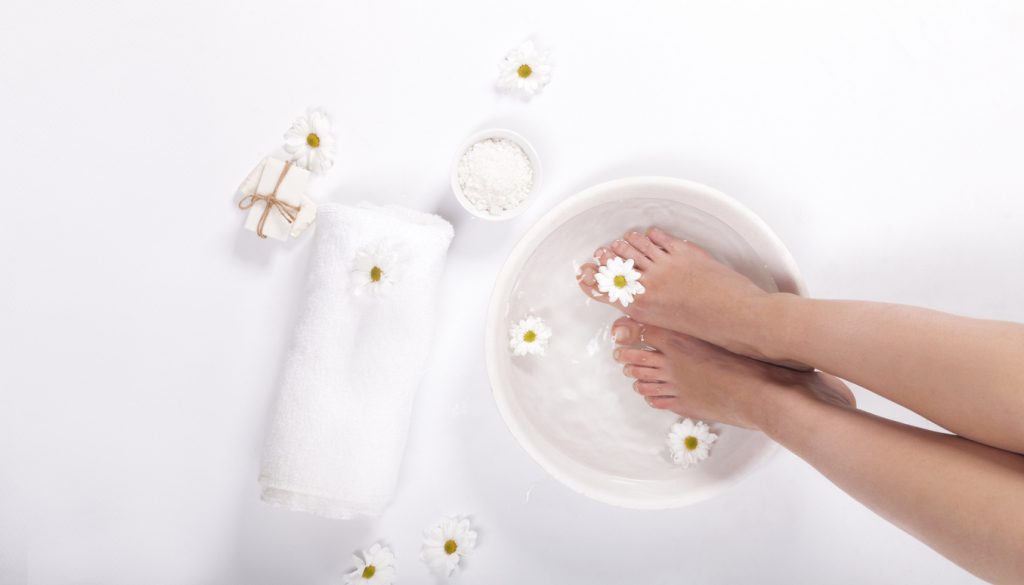 وصفات طبيعية للقدمين