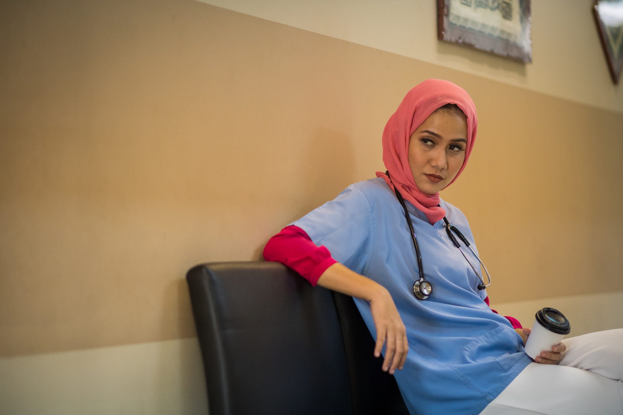 الموازنة بين العمل والحب.. 7 تنبيهات للنساء القويّات لتحقيقه