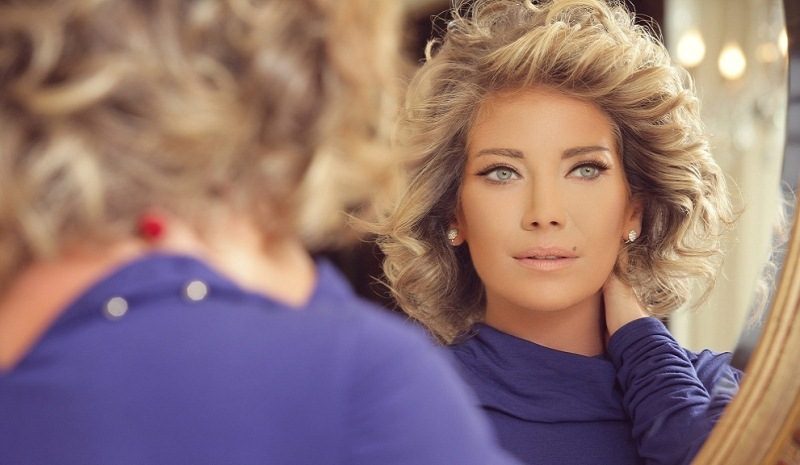 الممثلة السورية سلافة معمار - مواقع التواصل