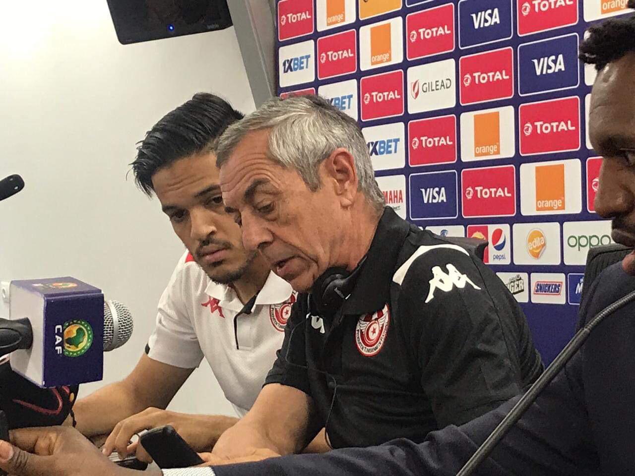 مدرب تونس يؤكد أن استبعاد معلول فني بحت ويقلل من أزمة ارتفاع درجة الحرارة